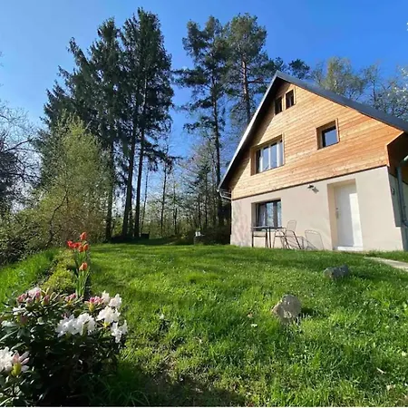 Cosy Cottage With Wellness Mirosovice Exterior photo